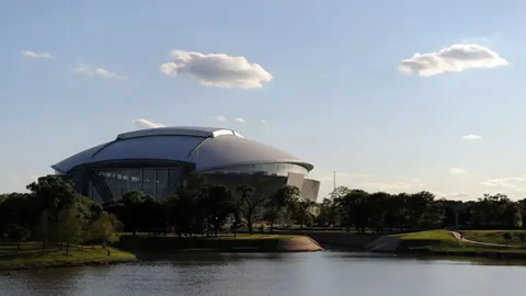 曼联传奇梦回巅峰：B费两度险离队，矢志不渝追求曼联荣耀复兴之路